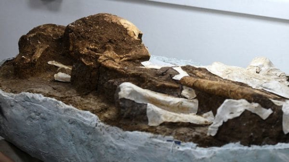 El salvador: Descubren dos cuerpos de 2500 años