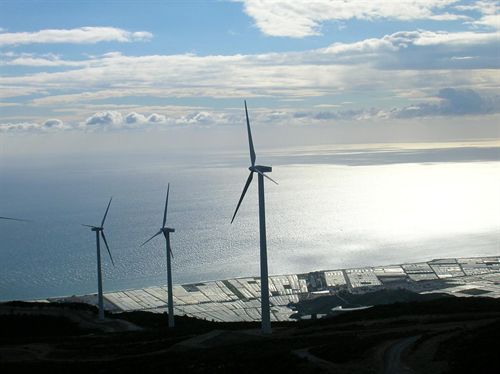 La CNE aboga por acelerar la instalación de potencia eólica a partir de 2015