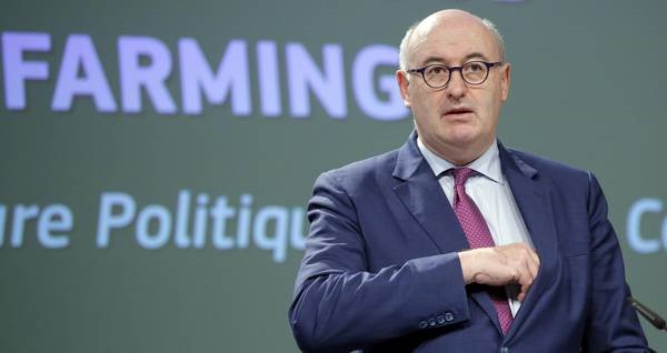 Se prohibirán los plaguicidas en áreas de enfoque ecológico para proteger al Medio Ambiente