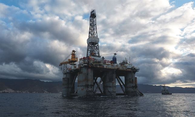 De momento no se suspenderán los permisos de prospecciones en el Mediterráneo y Canarias