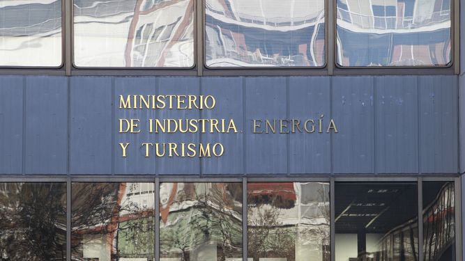 Fecha para la subasta de renovables: 17 de mayo