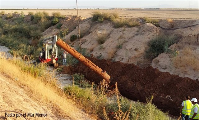 La Plataforma Pacto por el Mar Menor defiende las actuaciones de la CHS para detener vertidos agrícolas