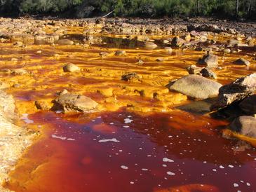 Expertos de la Universidad de Sevilla estudian las condiciones del aire y el suelo de las minas de Río Tinto