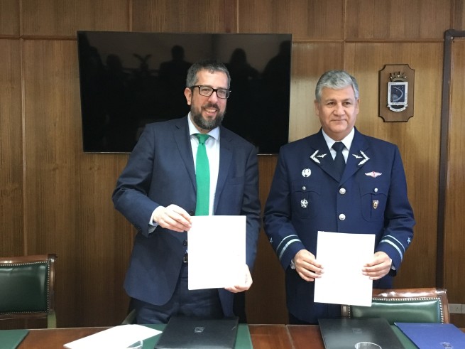 Chile. Ministerio del Medio Ambiente y Dirección General de Aeronáutica Civil firman Convenio de Cooperación para apoyo técnico en Calidad del Aire