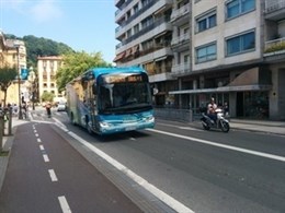 DBus de San Sebastián reparte semillas de temporada este martes
