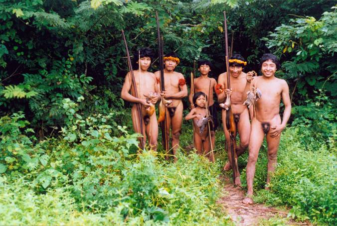 Brasil. Awás piden que se expulse a los madereros de su territorio