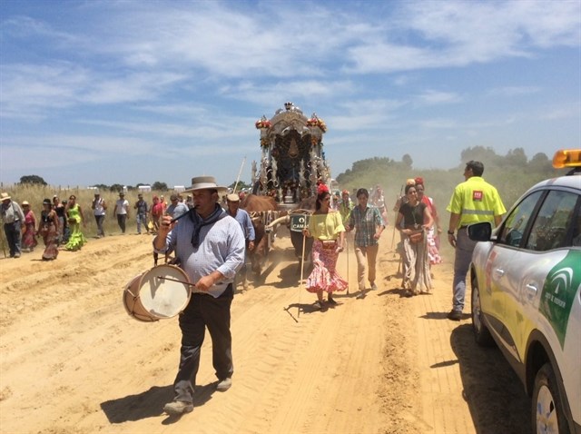 Proponen una fianza a hermandades ante la acumulación de basura en los caminos del Rocío