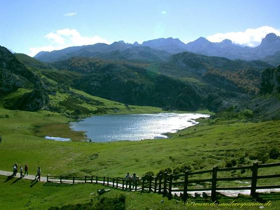 Convocan subvenciones para campos de voluntariado en Picos de Europa