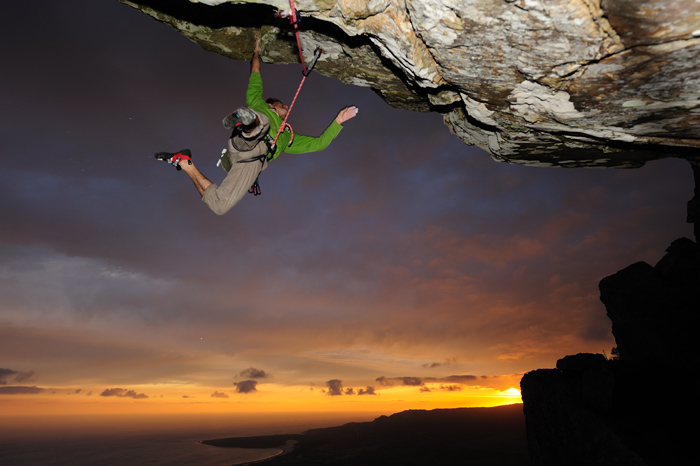 Limitan la escalada en el Parque del Estrecho para proteger a las rapaces