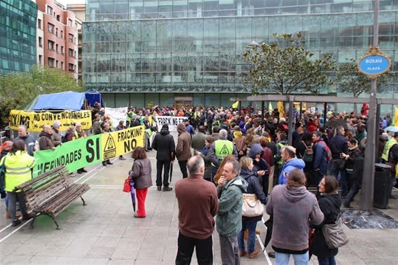 Presionan a la Sociedad de Hidrocarburos de Euskadi (SHESA)