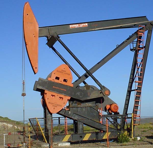 El Govern asegura que sigue trabajando para impedir los proyectos de prospecciones petrolíferas