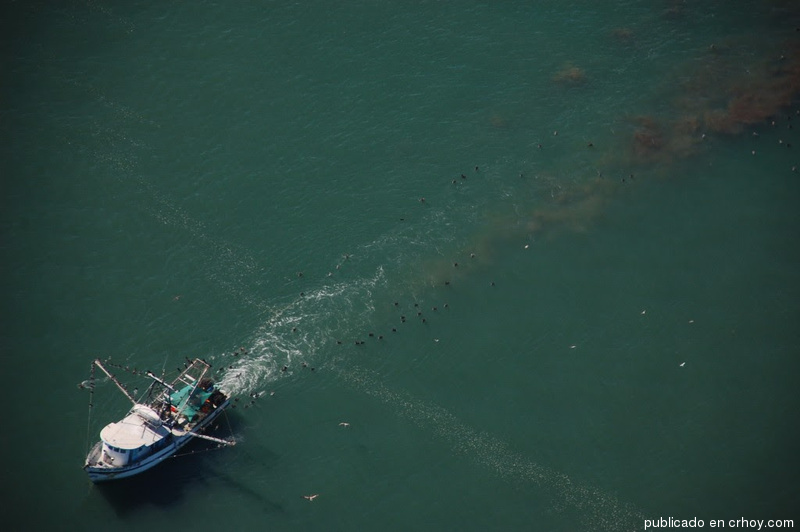Canatur también se opone a nuevas licencias para pesca de arrastre