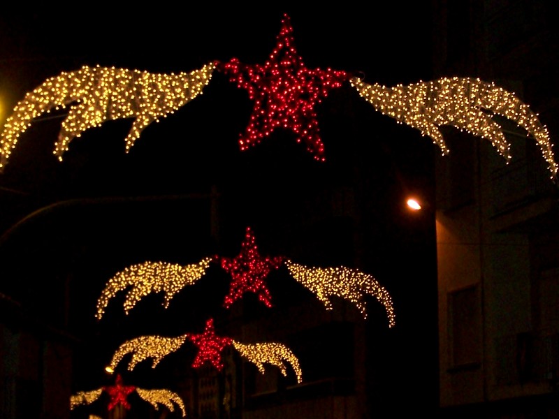 Ecologistas denuncia el derroche energético que genera la iluminación navideña