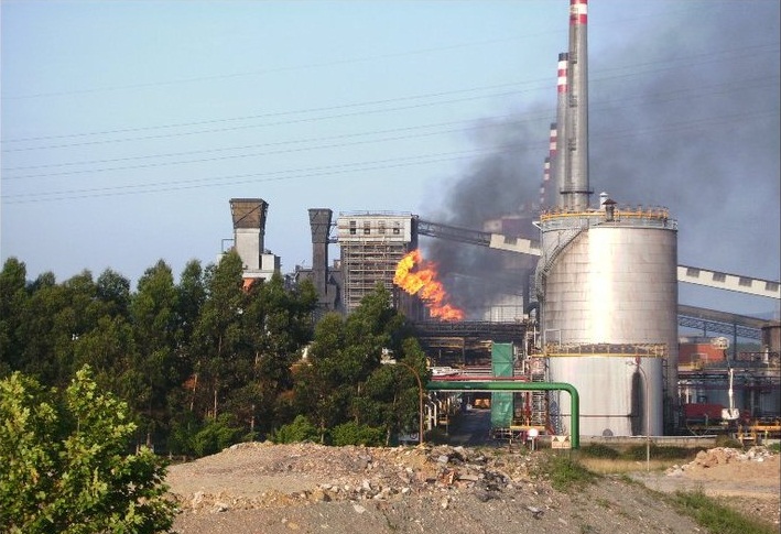 El Principado de Asturias permite contaminar más a Arcelor