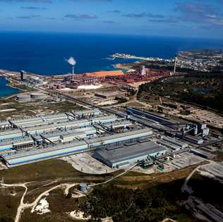 Las balsas de decantación obsoletas de la planta de Alcoa en San Ciprián (Lugo) responsables de la contaminación de las costas asturianas