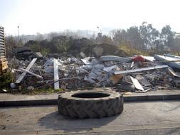 Torrelavega eliminará dos vertederos incontrolados en La Montaña