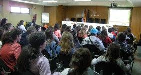 Escolares y profesores de A Fonsagrada conocen las instalaciones de Sogama