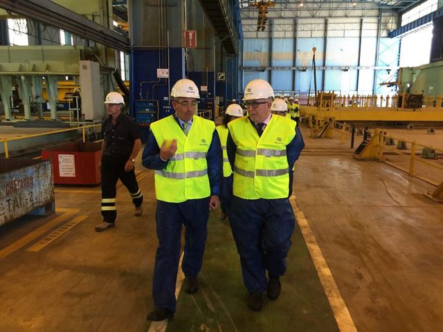 José Sánchez Maldonado visita el proyecto para construir el parque eólico marino Wikinger