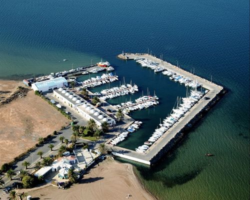 La Comunidad se adhiere a la propuesta del Club EMAS para reducir la contaminación en el Mar Menor