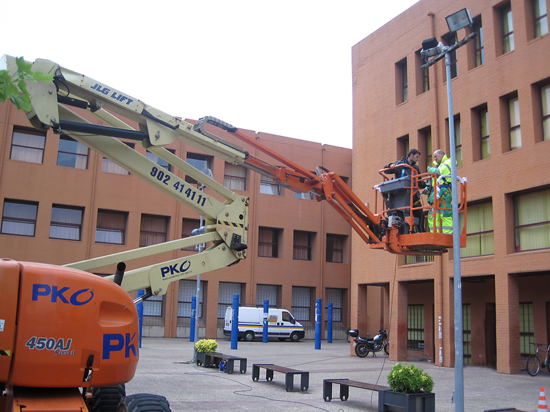 La Universidad de Cantabria reestructura y reforma el alumbrado exterior del campus de Las Llamas para ahorrar energía