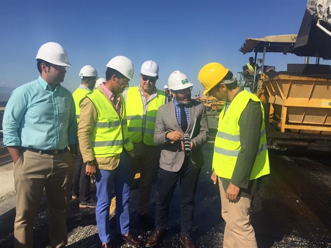 La Autovía del Olivar en el tramo de ‘Baeza’ utiliza polvo de caucho de ruedas en desuso