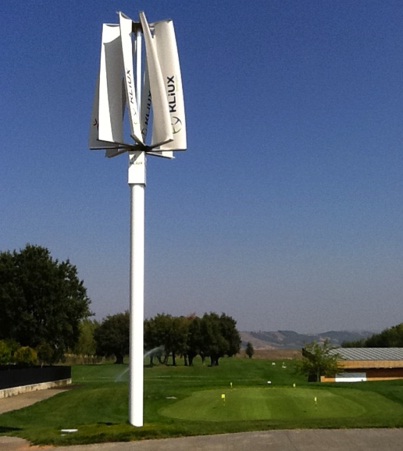 El aerogenerador instalado en el CIRCE permite abastecer viviendas mediante energías renovables