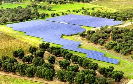 El nuevo decreto de energías renovables puede ser la ‘puntilla’ para el tejido industrial extremeño