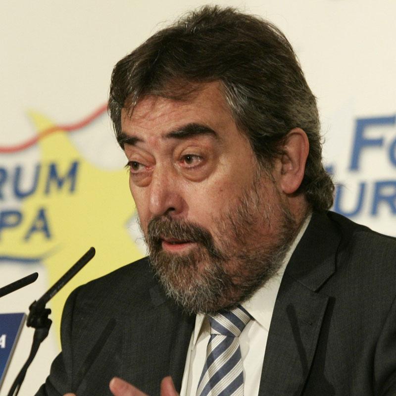 Belloch dice que la sostenibilidad es un "compromiso moral" con los ciudadanos del futuro