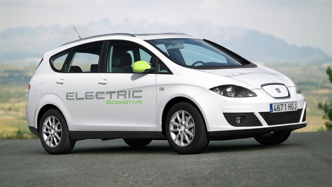Seat presenta su primer coche totalmente eléctrico y un híbrido enchufable