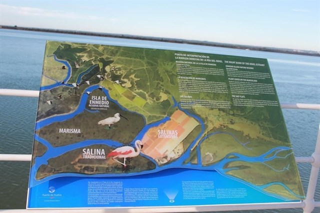 El Paseo de la Ría de Huelva difunde la riqueza medioambiental de su entorno con unos paneles