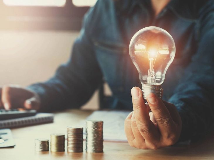 Más medidas para paliar la factura de la luz