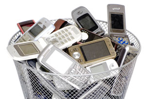 Cruz Roja y Entreculturas recaudan móviles usados para proyectos ambientales