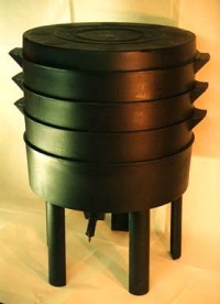 La Diputación Foral de Bizkaia repartirá sesenta compostadores en los centros escolares el territorio