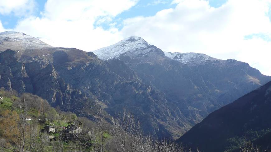 Avisan de los riesgos ambientales que tendría la minería en la Vall de Ribes (Girona)