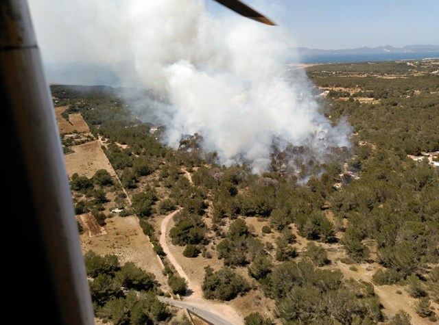 Sindicatos critican la "temeridad" de "haber recortado" personal de las brigadas forestales