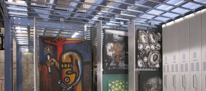 “Intentamos prolongar la vida de las obras mediante una adecuada manipulación