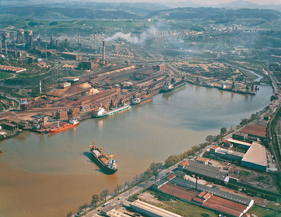 El Principado afirma que es solvente para explotar los sistemas de saneamiento de la ría de Avilés