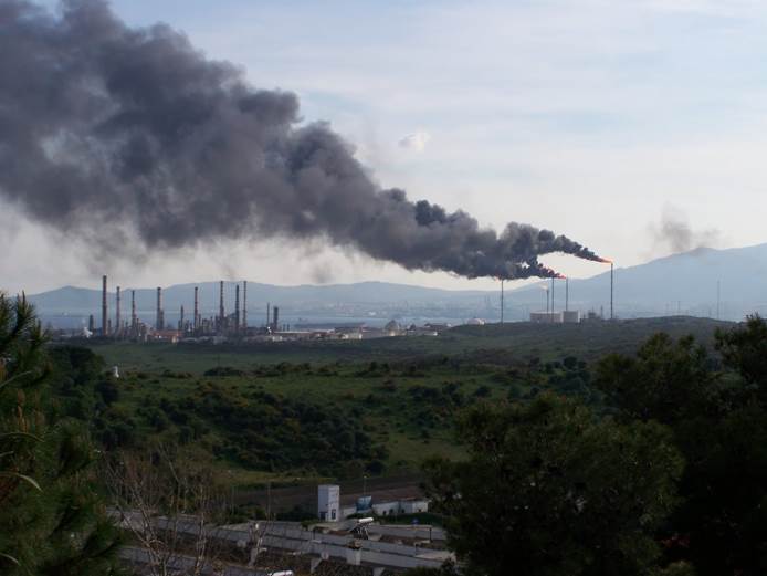 Nube de polvo ‘contaminante’ en Campo de Gibraltar