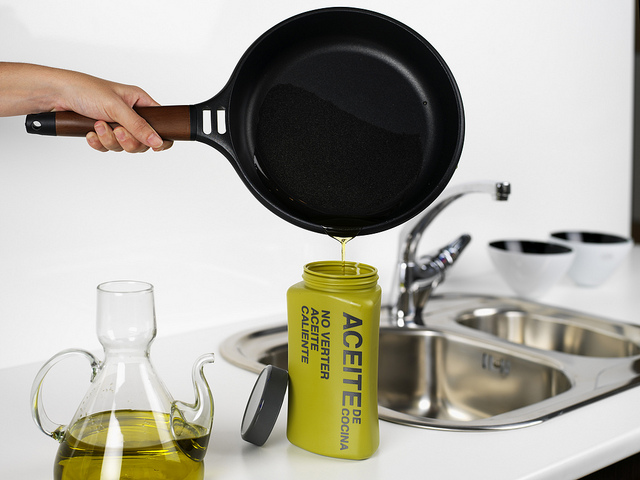 Camargo (Cantabria) 2.715 litros de aceite doméstico reciclado