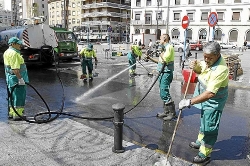 Oviedo y Elche encabezan la lista de las ciudades españolas más limpias de residuos según un estudio de la OCU