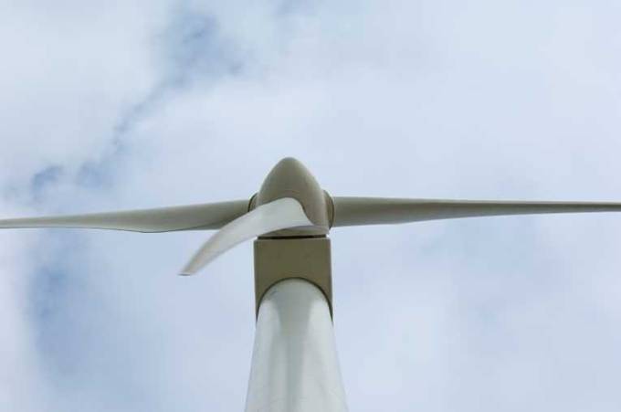 El PSOE acusa al Ejecutivo de ‘rematar’ a las energías renovables