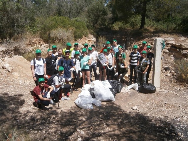 Voluntarios recogen casi 4.000 kilos de basura de la costa de Calvià entre marzo y junio