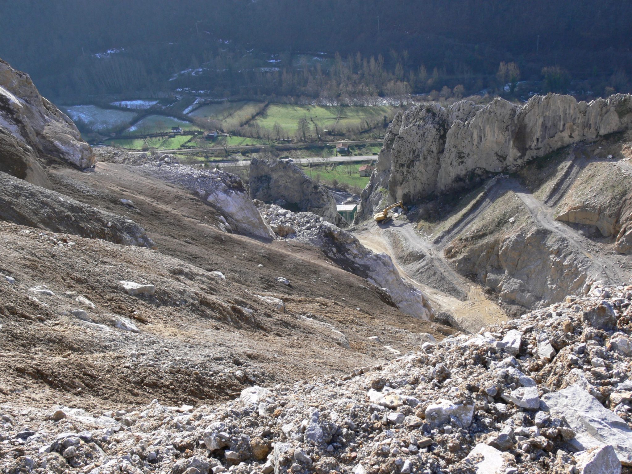 Ecologistas en Acción denuncia un vertedero ilegal junto al LIC del Río Chícamo