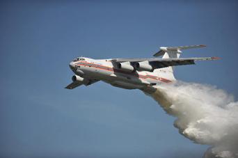 España comprará por 25 millones un avión antiincendios ‘único’ en el mundo