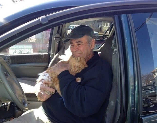 El chatarrero amante de los animales