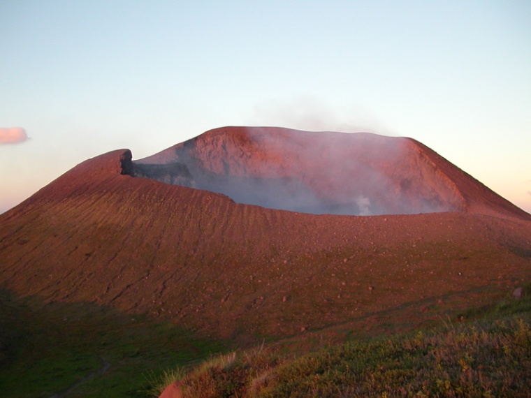 Investigadores de la UCA diseñan un novedoso sistema para vigilar la actividad volcánica en Nicaragua