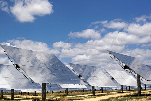 Industria insiste con su apuesta por la nuclear y la ‘irracional’ moratoria a las energías renovables