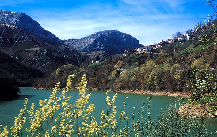 Ecologistas no ven necesario cambiar la ley para permitir navegar en el Parque Natural de Redes