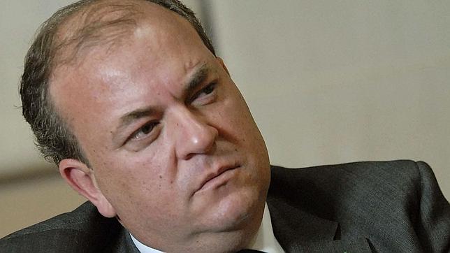 Monago pide "volcarse" con un plan integral para recuperar la sierra de Gata