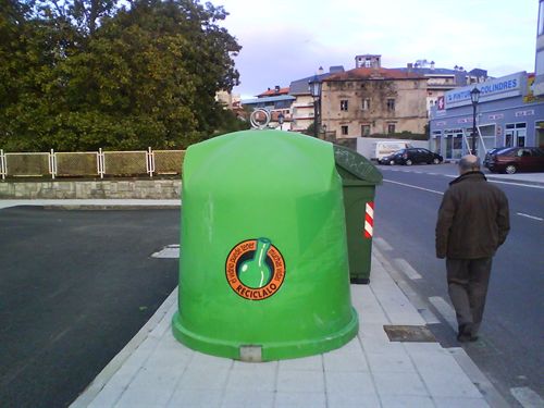 España recicla 353.739 toneladas de vidrio en el primer semestre de 2010